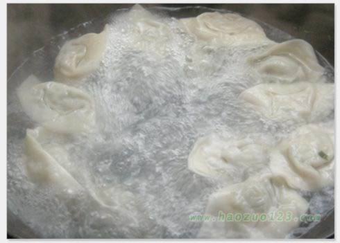 猪肉芹菜馄饨的做法