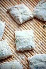 鲜虾小白菜盒子的做法