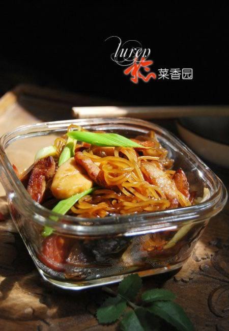 菇香小炒米线的做法