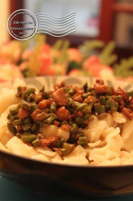 豇豆肉卤手擀面的做法