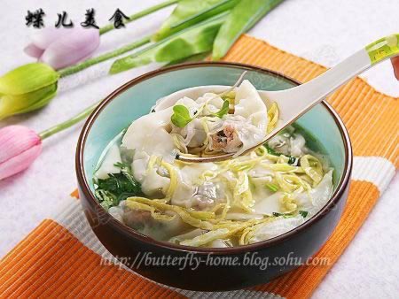 鸡汤萝卜苗猪肉馄饨的做法