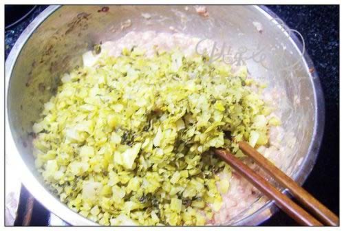 酸菜包子的做法