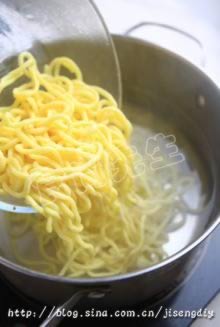 自制担仔面的做法