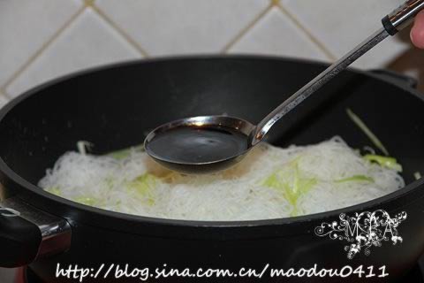 海鲜炒米粉的做法