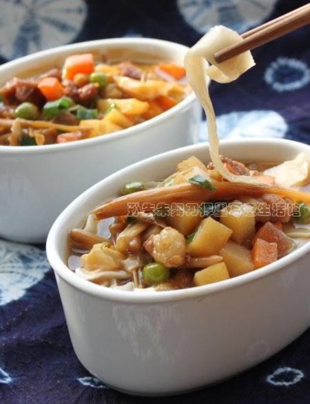 黄花卤刀削面的做法