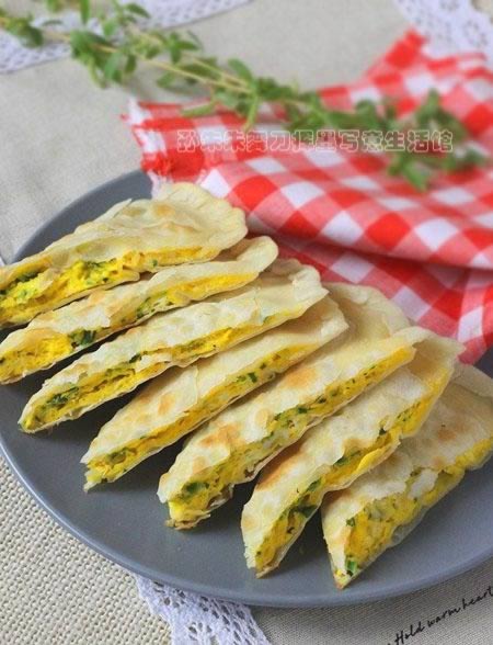 韭菜鸡蛋灌饼的做法