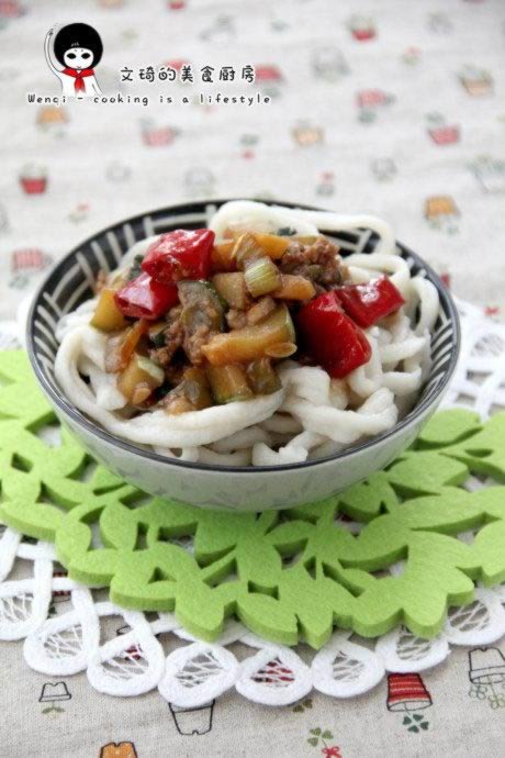 杂蔬肉酱干拌面的做法