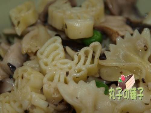 青豆蘑菇意面的做法