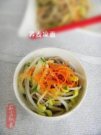 荞麦凉面的做法