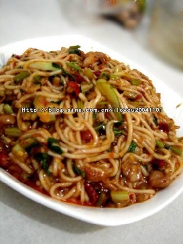 鸡肉炒米粉的做法