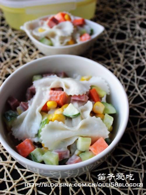 蝴蝶面田园沙拉的做法