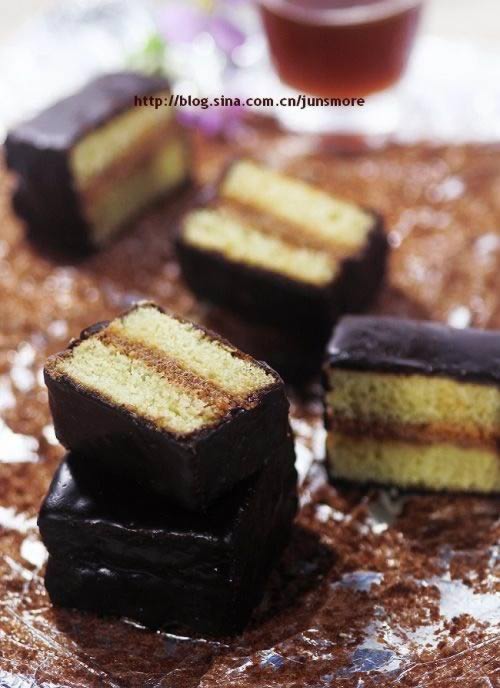 巧克力夹心方块蛋糕的做法