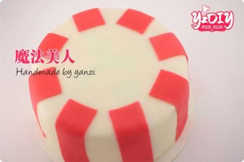 翻糖玫瑰条纹蛋糕的做法