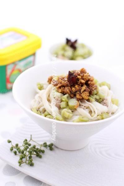 ը����±�������