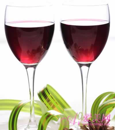 �����Ѿƿɻ���ʹ�� 6��������ʹ������