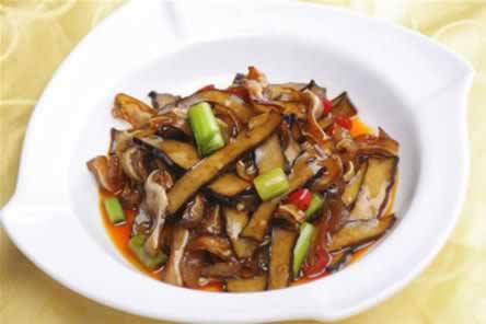 让零食来的更猛烈些 做吃不胖的人