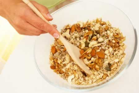 让零食来的更猛烈些 做吃不胖的人