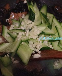 �ƹ�ľ����μ������