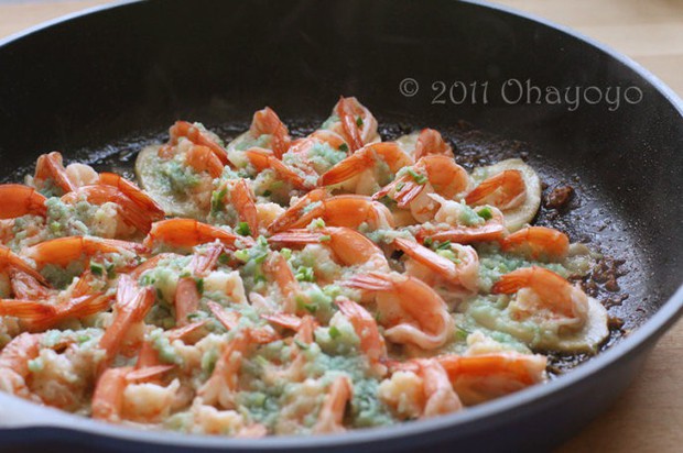 蒜蓉干锅虾的做法 蒜蓉干锅虾的做法