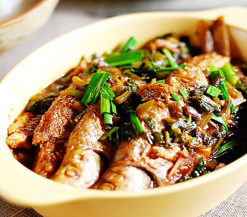 雪菜烧鱼的做法 雪菜烧鱼的做法