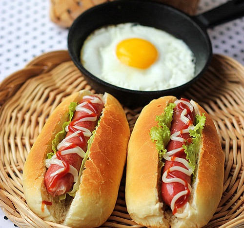 营养早餐热狗汉堡的做法图解,如何做,热狗汉堡怎么做好吃的做法