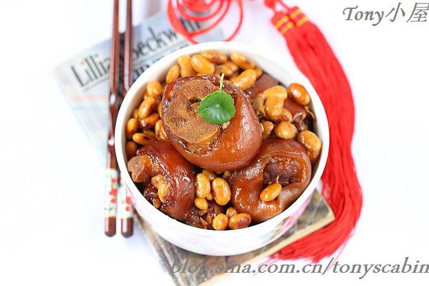 酱色猪蹄炖黄豆的做法_怎么做,酱色猪蹄炖黄豆如何做好吃详细步骤图解的做法