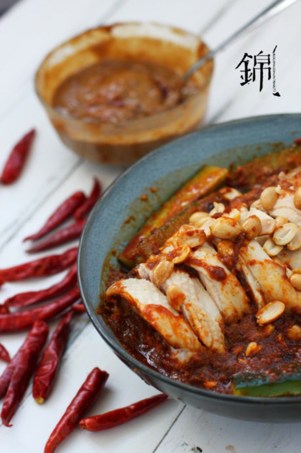 麻酱口水鸡的做法 麻酱口水鸡的做法