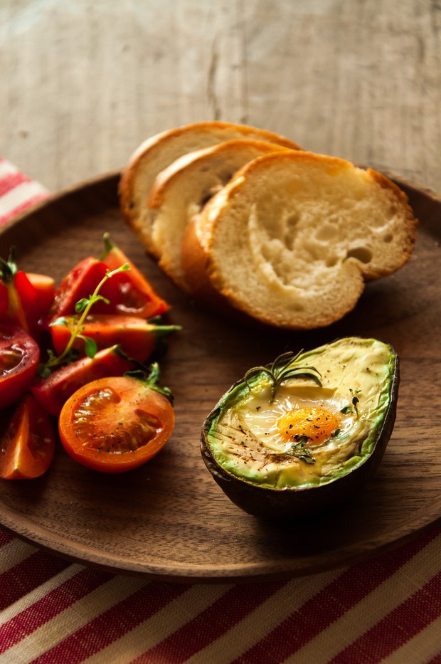 牛油果太阳蛋的做法 牛油果太阳蛋的做法