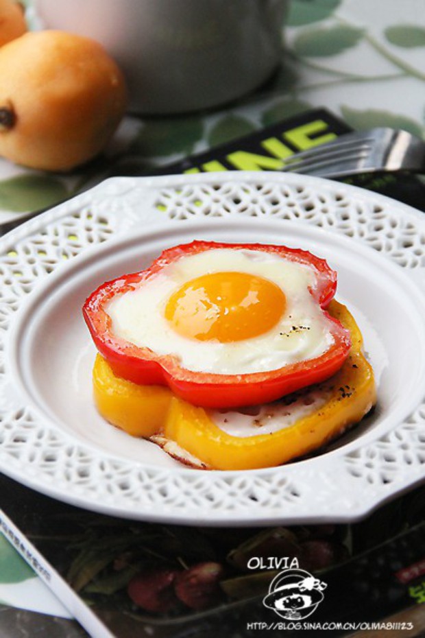 营养早餐 彩椒圈太阳花煎蛋的做法,怎么做,彩椒圈太阳花煎蛋如何做好吃详细步骤图解的做法