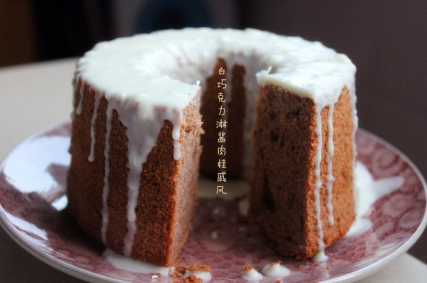 白巧克力淋酱肉桂戚风的做法 白巧克力淋酱肉桂戚风的做法