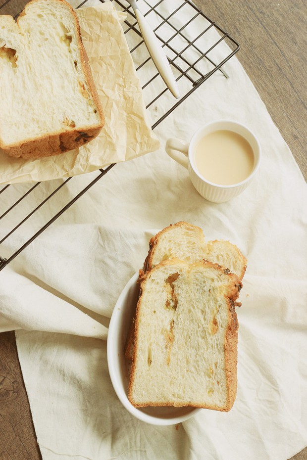 葱花肉松吐司的做法 葱花肉松吐司的做法