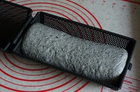 超熟黑芝麻土司的做法,怎么做,超熟黑芝麻土司如何做好吃详细步骤图解的做法