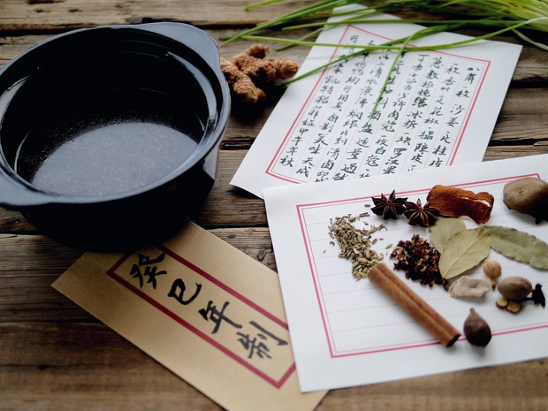 ������±������