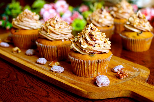 果子谷物纸杯蛋糕的做法,如何做,果子谷物纸杯蛋糕怎么做好吃详细步骤图解的做法