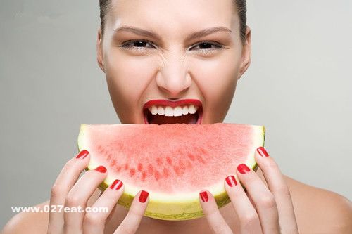 ���������ʳ�н���  ˯ǰ��Ҫ������ www.027eat.com