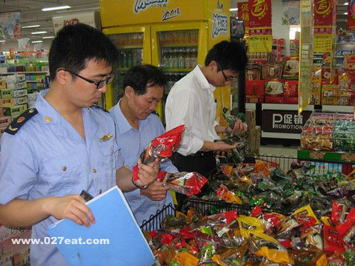 舌尖上的安全 负责食药案件的警察 www.027eat.com