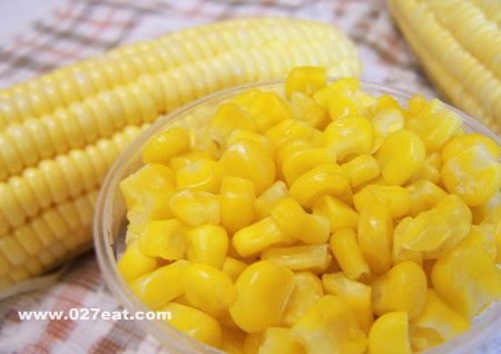 初秋吃些鲜玉米 营养又保健 www.027eat.com
