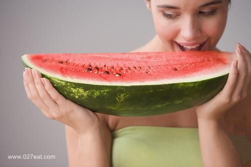 �����ڳ����ϵ�ע������ www.027eat.com