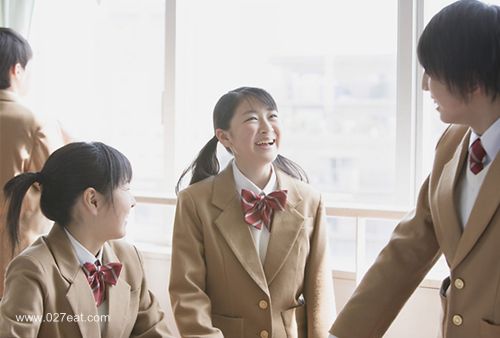 �ഺ��Ů����β���  ��������ʳ www.027eat.com