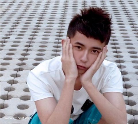 青少年脱发是什么原因?怎么去预防? www.027eat.com