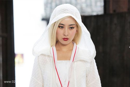 �׷���ô�� ��ʳ���ط����&ldquo;�׷�ħŮ&rdquo; www.027eat.com