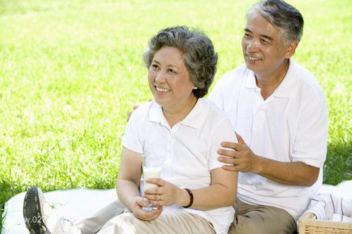 老年骨关节炎饮食 老年人骨关节炎吃什么 www.027eat.com