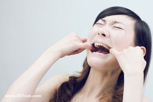 ��ǻ�����5��Сƫ�� www.027eat.com