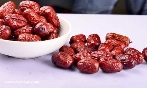 ��ʲô���Բ�����Ѫ www.027eat.com