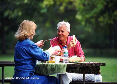 ��������ȱ����ƶѪ ������ʳ����Ҫ www.027eat.com