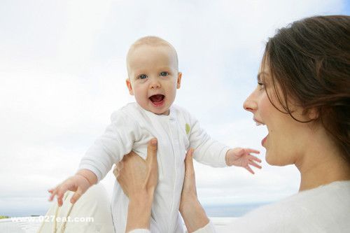 新妈妈哺乳期不宜做的四件错事 www.027eat.com