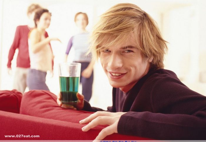 ���˶��ţ���׵�ǰ���ٰ� www.027eat.com