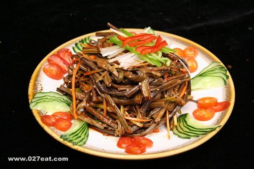 蕨菜居然致癌?纯天然≠健康安全 www.027eat.com