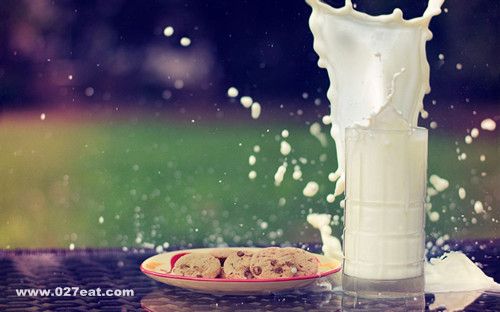 牛奶越浓越有营养 喝牛奶别陷入10误区 www.027eat.com