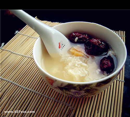 ��Բ����С�׸�  ����Ůʿ��� www.027eat.com